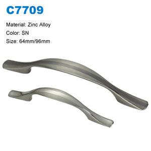 cabinet handle,zinc cabinet handle,furniture pull,Wardrobe handle,furniture door handle,dresser pull,Antique Handles,Dresser Handles,decorative handle,furniture handle factory,zamak furniture handle,bedroom furniture handle,Antique Furniture Handles,furniture handle supplier