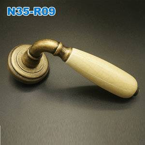 Entrance Handle,door pull up bar,door frame pull up bar,door jamb pull up bar,door pull,door pull handle,glass door knobs,glass door pull,stainless steel door pull,wooden door knob,door handle manufacturer,entrance door knob