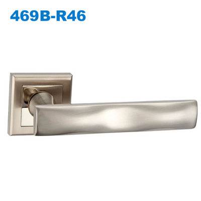 lever door handle/door handle with lock/Klamki na krotkim szyldzie/Ukrainedoorhandle/замков 469B-R46