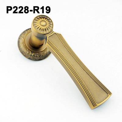 Exteriordoorhandle/Door Handle Lock/Klamki na krotkim szyldzie/Ukraine door handle/замков P228-R19