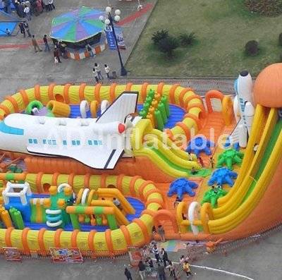 Giant amusement park rocket inflatable funcity for sale