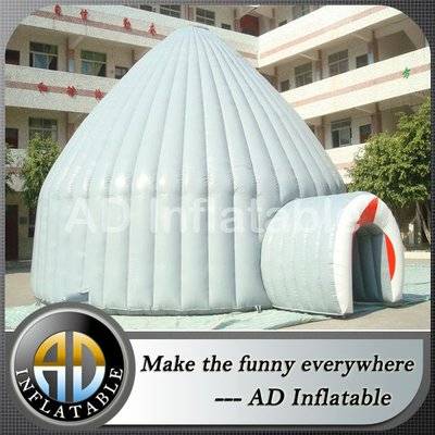 Inflatable tent structure for international aid with entrance