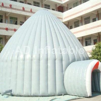 Inflatable tent structure for international aid with entrance