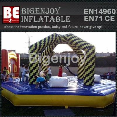 Attractive inflatable games wrecking ball