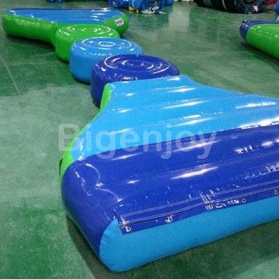 Inflatable floating round bridge