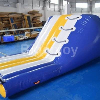 New Arrival Inflatable Floating Water Slide
