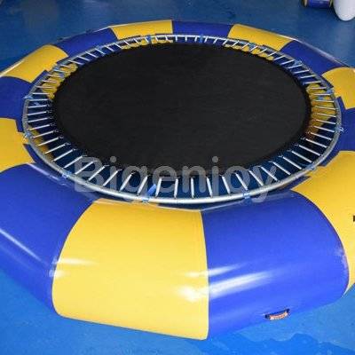 Inflatable Floating Water Trampoline For Rental Business
