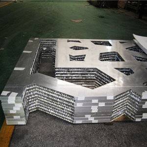 sandwich panels,honeycomb sandwich panels,honeycomb panels,aluminum honeycomb panels,architectural panels,honeycomb,honeycomb sandwich