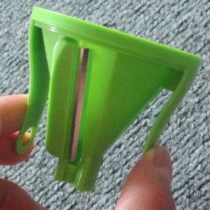 favorite kitchen tool Plastic Spiral slicer 3-Blade Mini Spiralizer Slicer