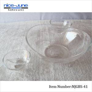 Crystal clear acrylic serving bowl set